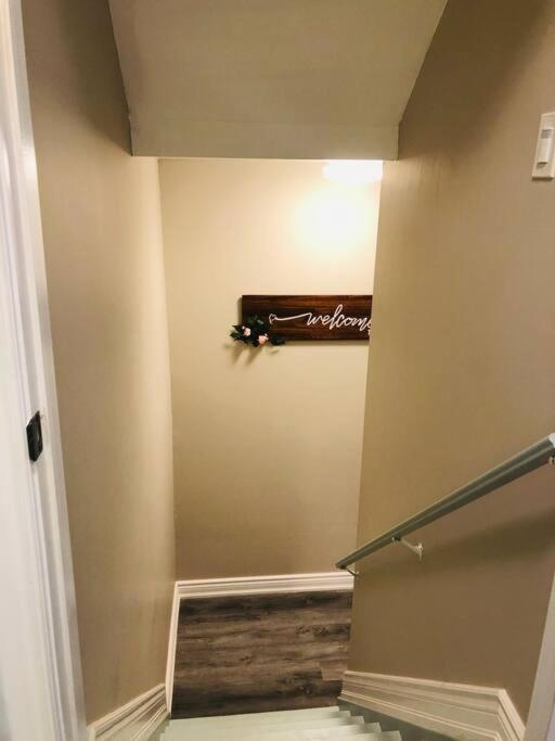 Entire Basement With 3 Bedrooms Niagara Şelalesi Dış mekan fotoğraf