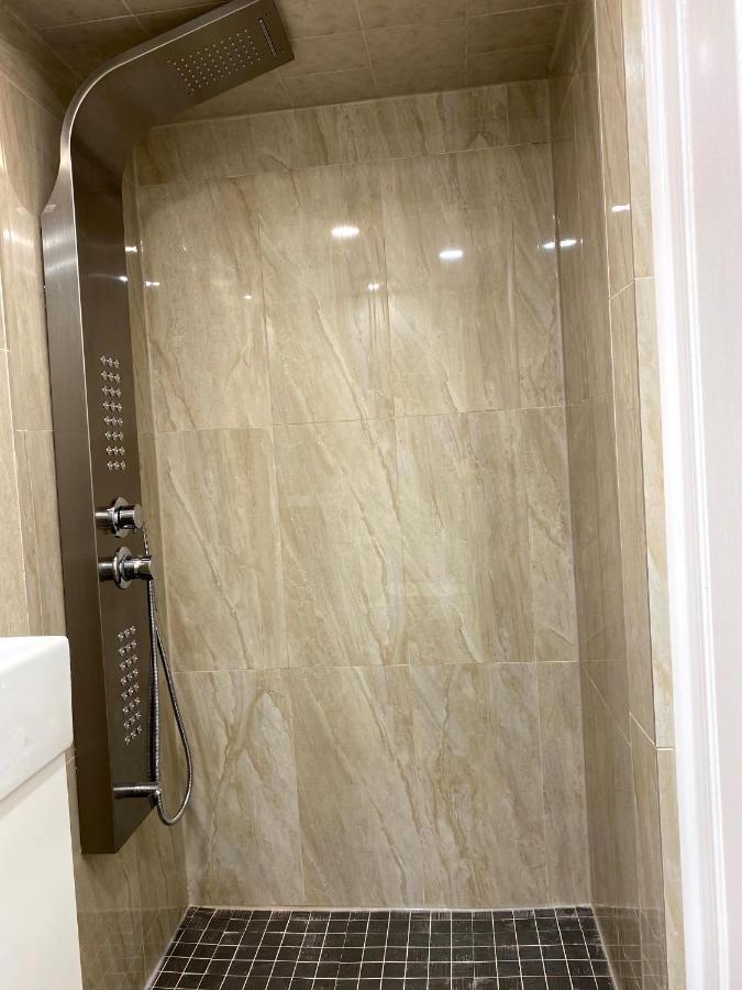 Entire Basement With 3 Bedrooms Niagara Şelalesi Dış mekan fotoğraf