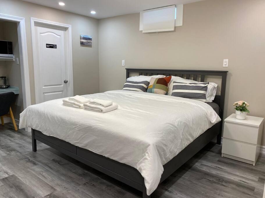Entire Basement With 3 Bedrooms Niagara Şelalesi Dış mekan fotoğraf