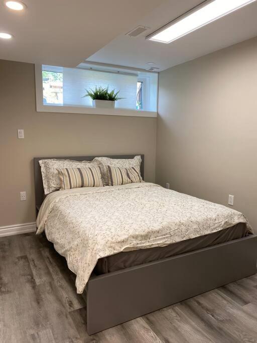 Entire Basement With 3 Bedrooms Niagara Şelalesi Dış mekan fotoğraf